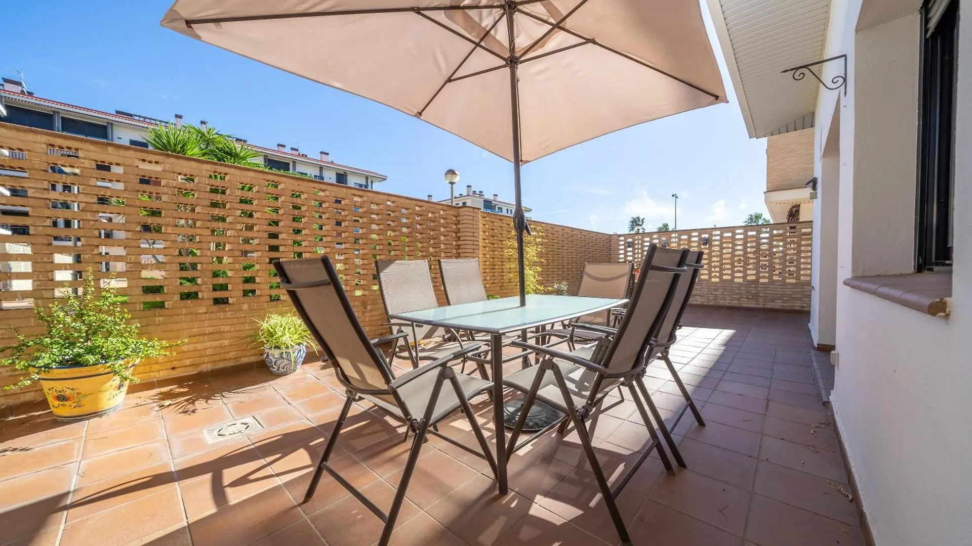 Homeholidaysrentals Fortuny - Costa Barcelona location